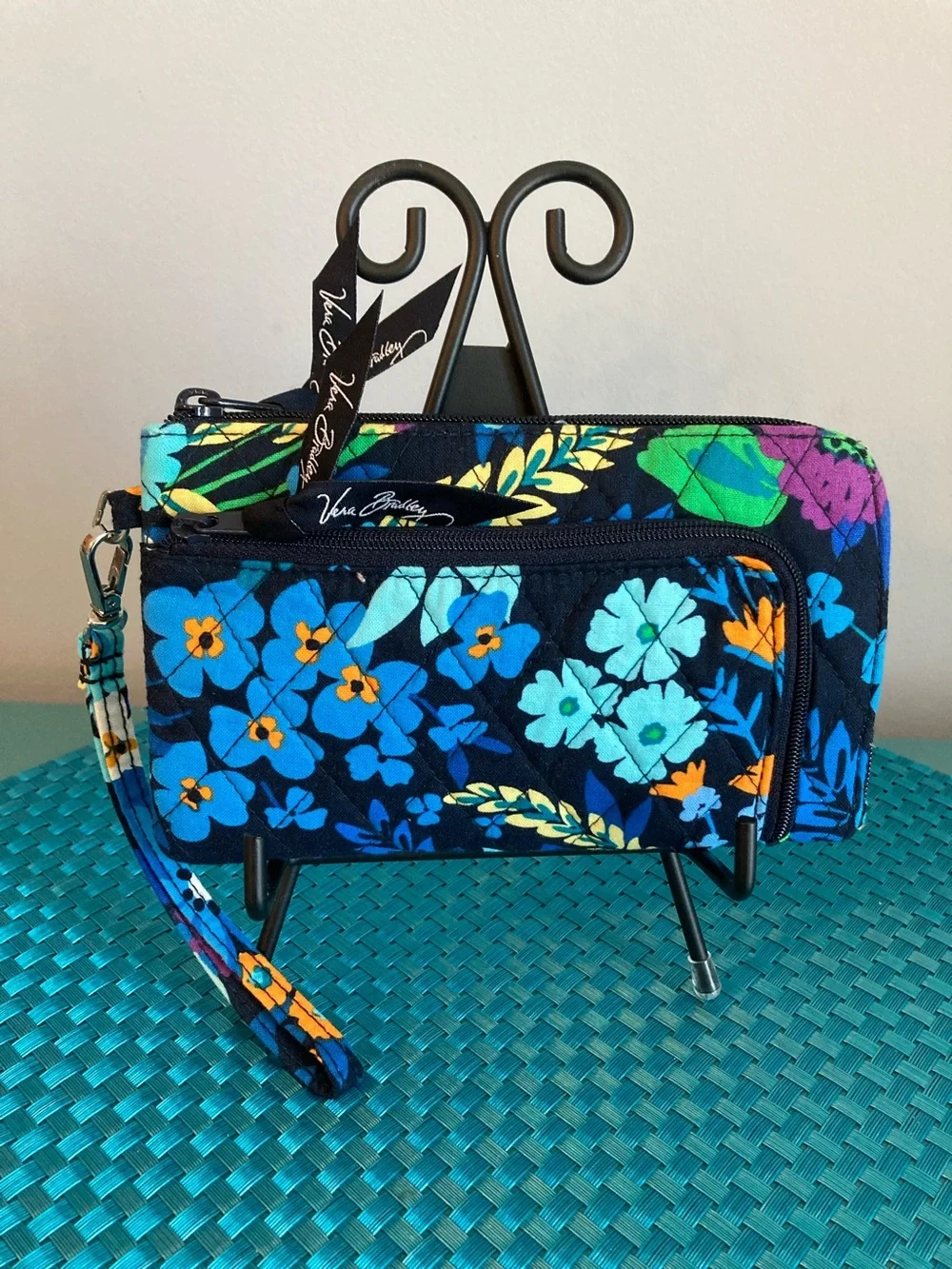 NWOT Vera Bradley Zip Around Wristlet Wallet Midnight Blues